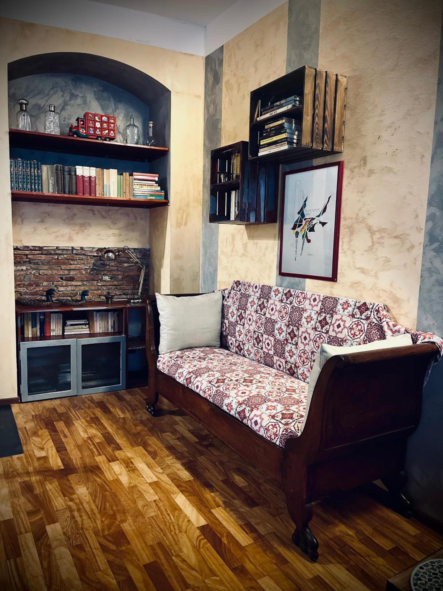 Pinelli House *